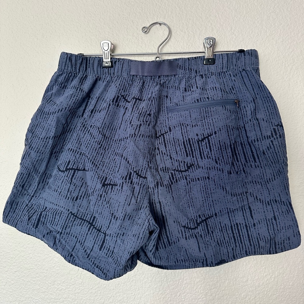 REI Women’s Active Shorts Medium - Picture 4 of 4